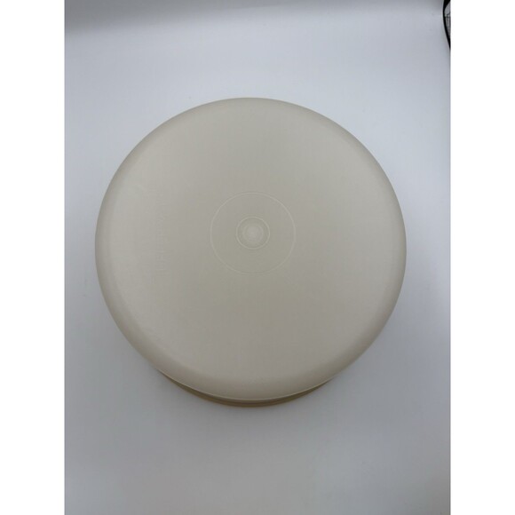 Vintage Tupperware Cake Carrier Harvest Gold Base &  Lid - Picture 2 of 5